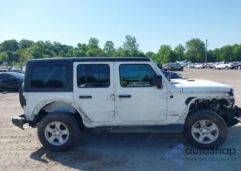 2021 Jeep Wrangler Unlimited Sport S 4X4 из США, поврежденный, VIN 1C4HJXDG2MW540369